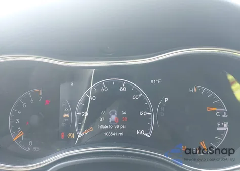 2020 Jeep Grand Cherokee Limited 4X2 from USA, damaged, VIN 1C4RJEBG9LC245524